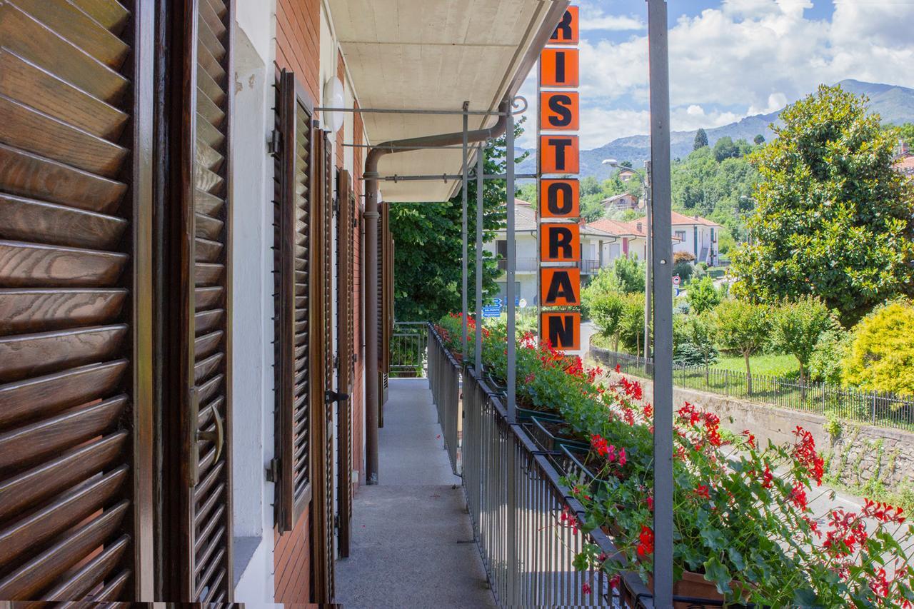 Ristorante Buasca Hotel Cuorgne Exterior photo